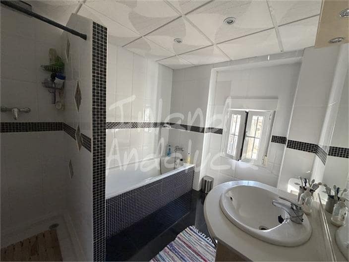 2 makuuhuone Omakotitalo myytävänä paikassa Montillana - 60 000 € (Ref: 10118655)