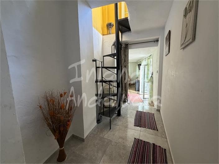 2 makuuhuone Omakotitalo myytävänä paikassa Montillana - 60 000 € (Ref: 10118655)