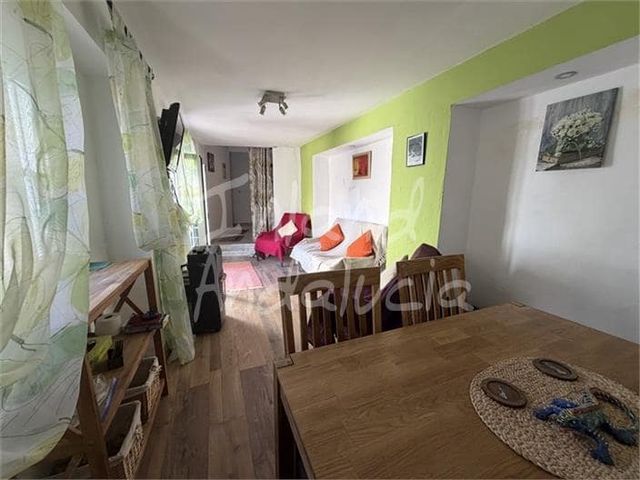2 makuuhuone Omakotitalo myytävänä paikassa Montillana - 60 000 € (Ref: 10118655)