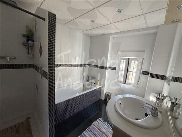 2 makuuhuone Omakotitalo myytävänä paikassa Montillana - 60 000 € (Ref: 10118655)
