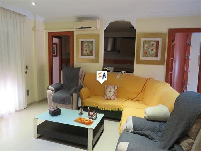 5 soveværelse Byhus til salg i Bobadilla de Alcaudete med swimmingpool garage - € 175.000 (Ref: 10121188)