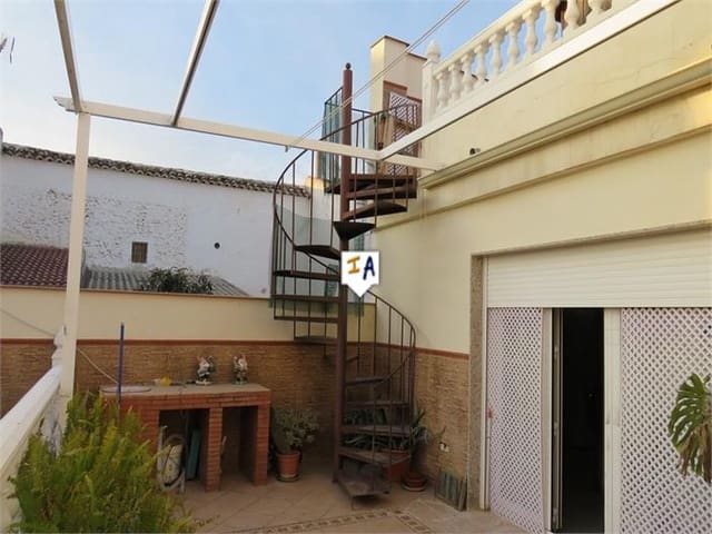 5 soveværelse Byhus til salg i Bobadilla de Alcaudete, Alcaudete med swimmingpool garage - € 175.000 (Ref: 10121188)
