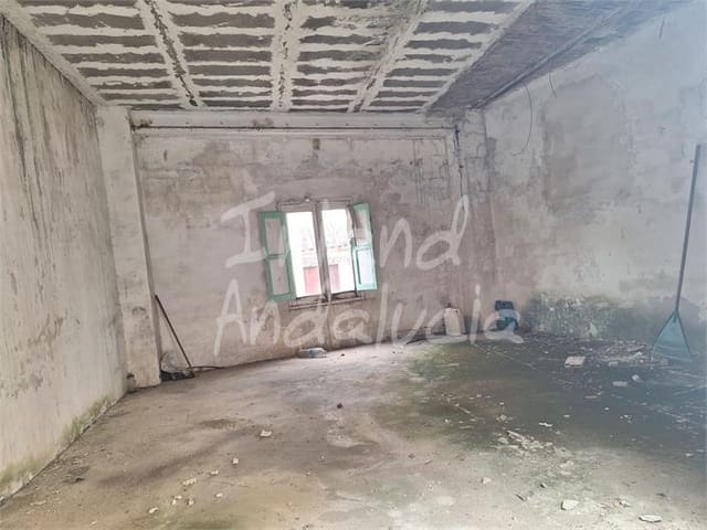 4 chambre Maison de Ville à vendre à Fuensanta de Martos avec garage - 68 000 € (Ref: 10127536)