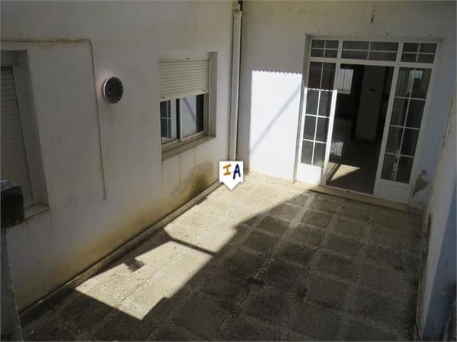 5 bedroom Townhouse for sale in Torredonjimeno - € 135,000 (Ref: 10131038)
