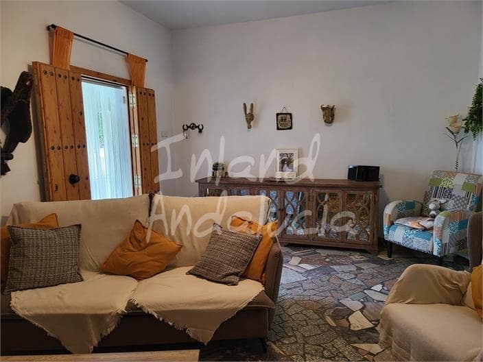 4 quarto Moradia para venda em Marchena com piscina - 239 000 € (Ref: 10132349)