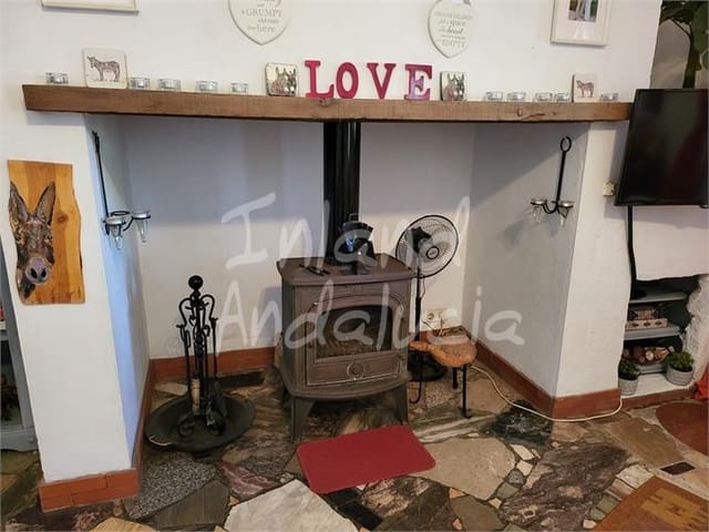 4 makuuhuone Huvila myytävänä paikassa Marchena mukana uima-altaan - 239 000 € (Ref: 10132349)