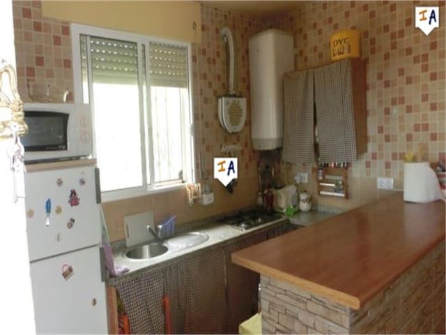 4 sypialnia Willa na sprzedaż w Rute z basenem garażem - 189 995 € (Ref: 10141581)