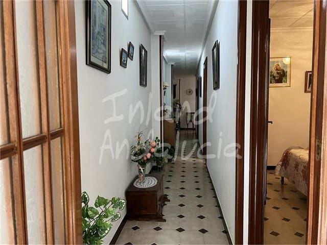 4 quarto Apartamento para venda em Castillo de Locubín - 67 500 € (Ref: 10145662)