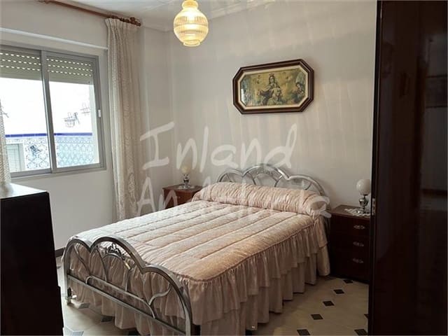 4 quarto Apartamento para venda em Castillo de Locubín - 67 500 € (Ref: 10145662)
