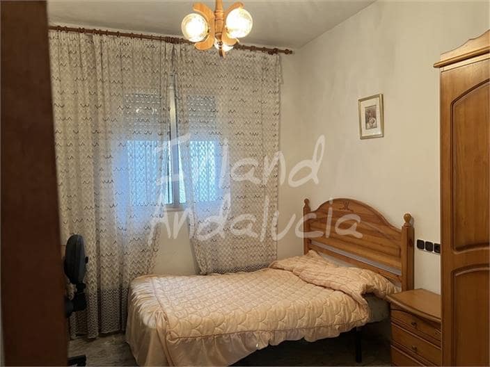 5 slaapkamer Villa te koop in Montefrio met zwembad garage - € 250.000 (Ref: 10145663)