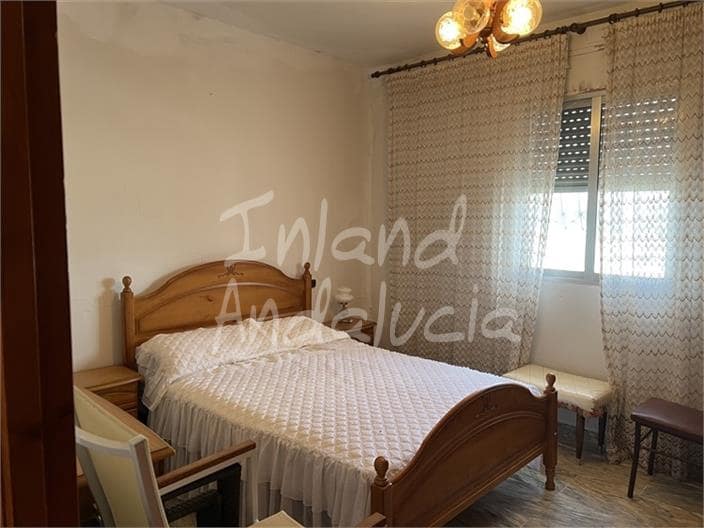 5 slaapkamer Villa te koop in Montefrio met zwembad garage - € 250.000 (Ref: 10145663)