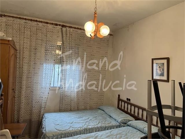 5 slaapkamer Villa te koop in Montefrío met zwembad garage - € 250.000 (Ref: 10145663)
