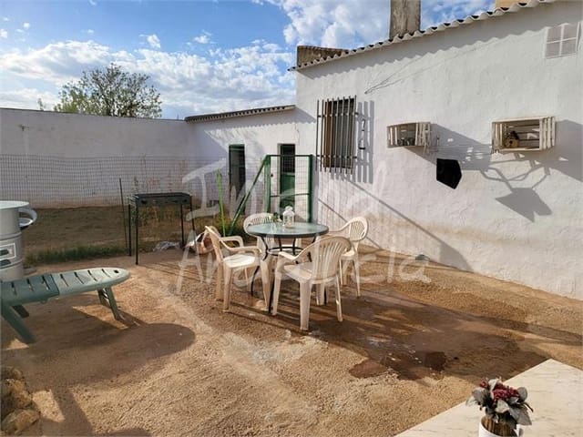 3 Zimmer Villa zu verkaufen in Fuente de Piedra mit Garage - 299.900 € (Ref: 10148201)