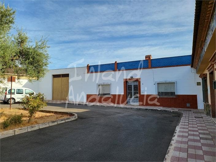 3 Zimmer Villa zu verkaufen in Fuente de Piedra mit Garage - 299.900 € (Ref: 10148201)