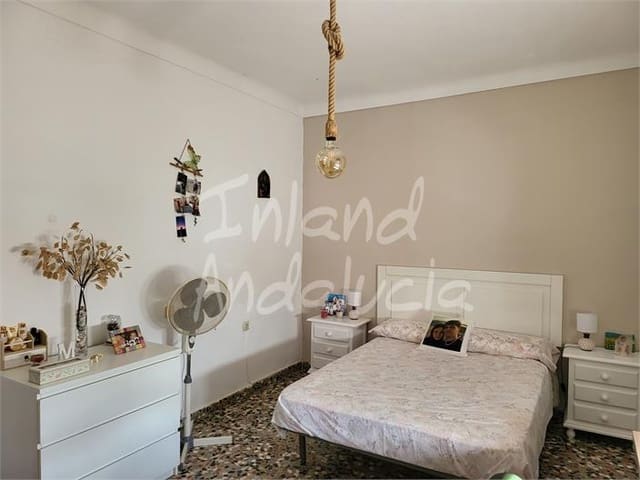 3 Zimmer Villa zu verkaufen in Fuente de Piedra mit Garage - 299.900 € (Ref: 10148201)