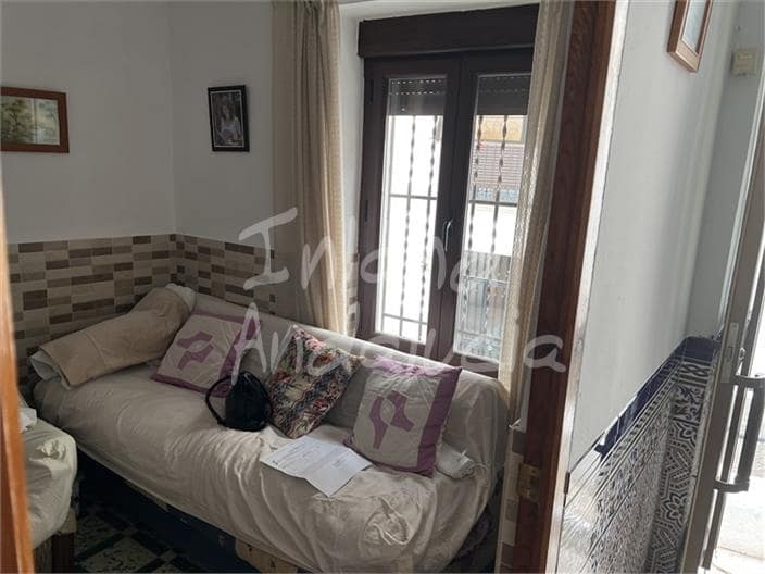 2 bedroom Townhouse for sale in Alcala la Real - € 69,950 (Ref: 10158856)