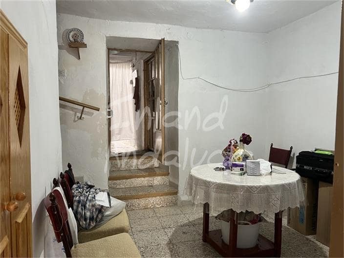 2 bedroom Townhouse for sale in Alcala la Real - € 69,950 (Ref: 10158856)