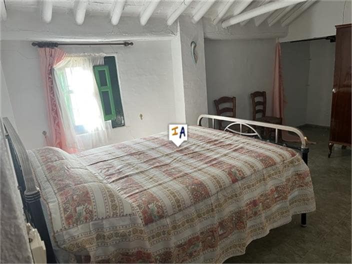 6 soveværelse Finca/Landehus til salg i Rute - € 78.000 (Ref: 10160805)