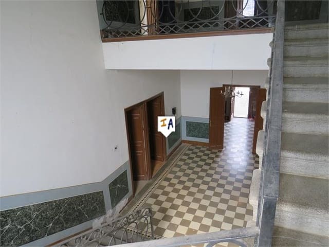 5 sypialnia Dom na sprzedaż w Alcaudete z garażem - 295 000 € (Ref: 10168024)