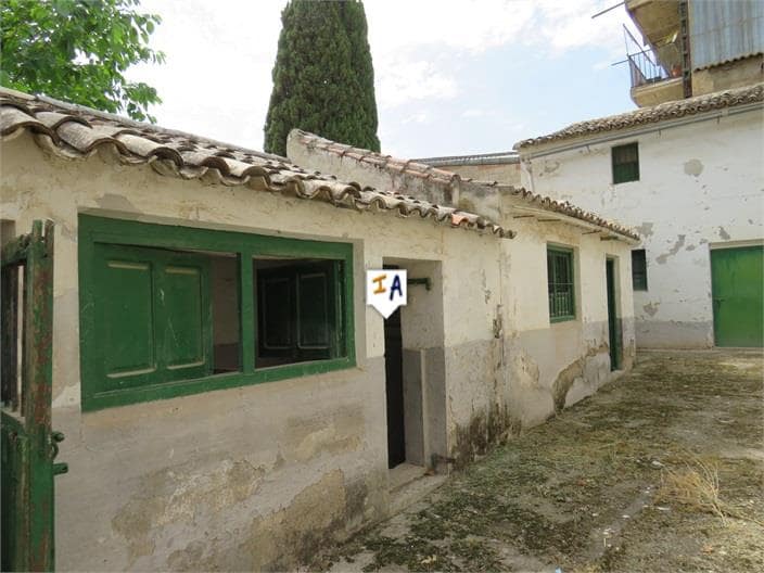 5 bedroom Townhouse for sale in Alcaudete with garage - € 295,000 (Ref: 10168024)