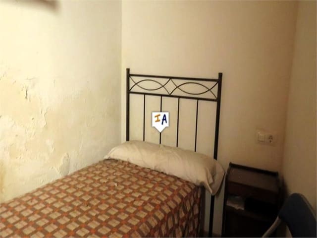 3 soverom Hus til salgs i Santiago de Calatrava med garasje - € 75 000 (Ref: 10168025)