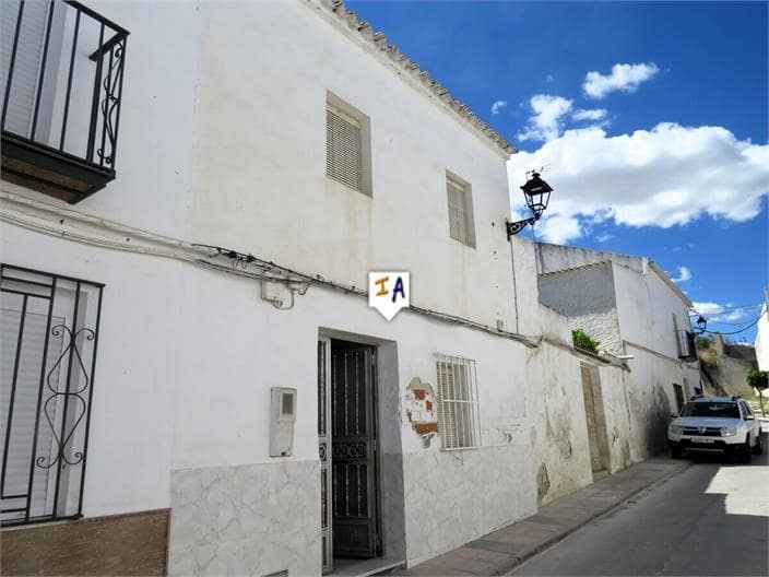 3 bedroom Townhouse for sale in Santiago de Calatrava with garage - € 75,000 (Ref: 10168025)
