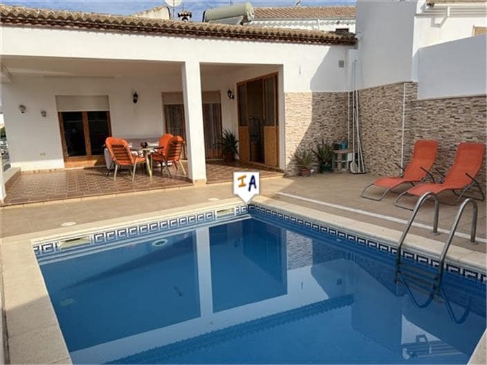 2 soverom Hus til salgs i Priego de Cordoba med svømmebasseng garasje - € 215 000 (Ref: 10168028)