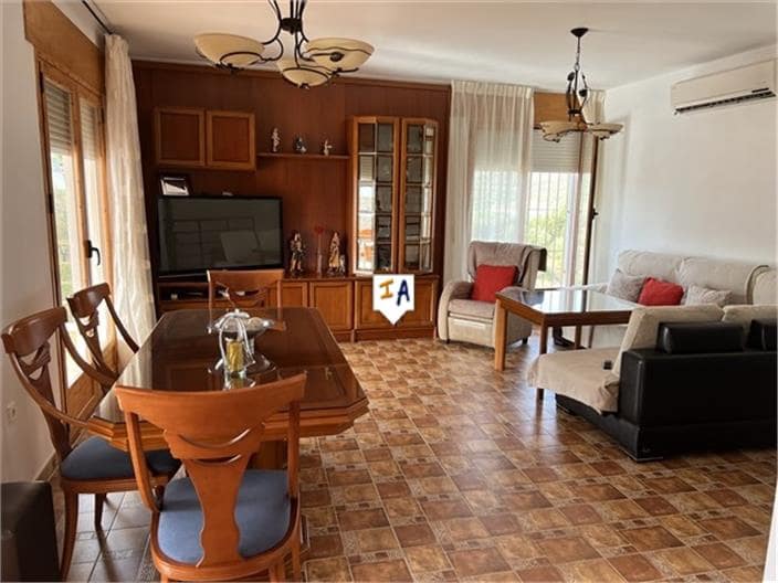 2 soverom Hus til salgs i Priego de Cordoba med svømmebasseng garasje - € 215 000 (Ref: 10168028)