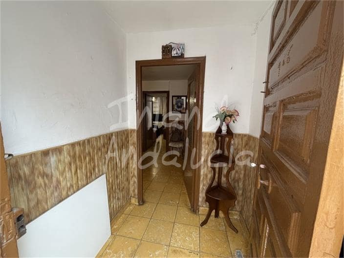 3 bedroom Townhouse for sale in Alcala la Real - € 77,000 (Ref: 10186296)