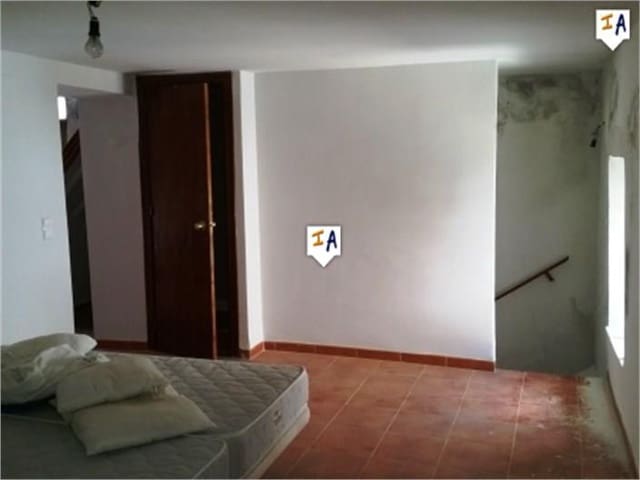 4 soveværelse Byhus til salg i Agrón - € 25.000 (Ref: 2569113)