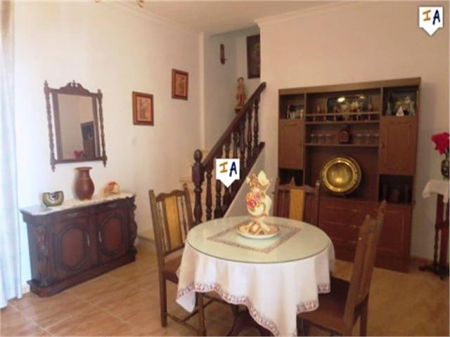 5 soveværelse Byhus til salg i La Atalaya, Villanueva de Algaidas - € 129.950 (Ref: 3543834)