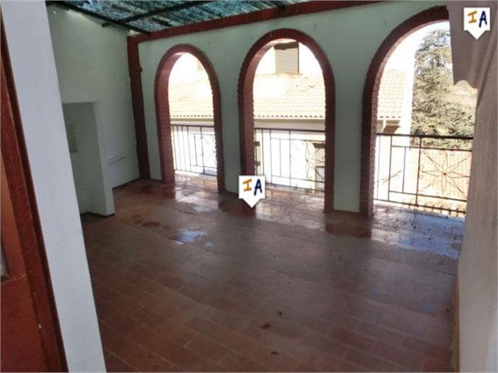 4 soveværelse Byhus til salg i Almedinilla med garage - € 90.000 (Ref: 3804875)