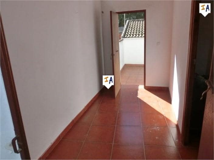 4 soveværelse Byhus til salg i Almedinilla med garage - € 90.000 (Ref: 3804875)