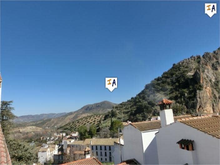 4 soveværelse Byhus til salg i Almedinilla med garage - € 90.000 (Ref: 3804875)