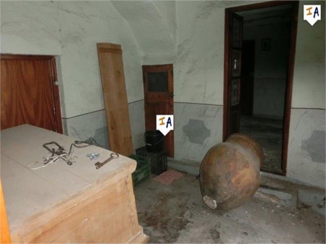 4 soverom Hus til salgs i Castillo de Locubín - € 14 000 (Ref: 3816989)