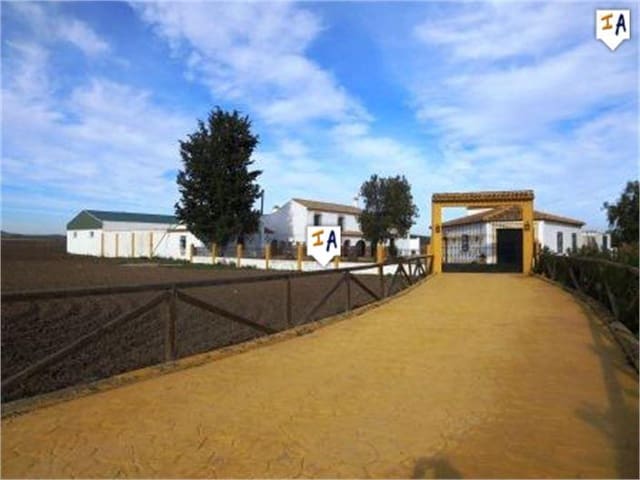 5 sovrum Finca/Hus på landet till salu i Mollina med pool garage - 1 650 000 € (Ref: 4306882)