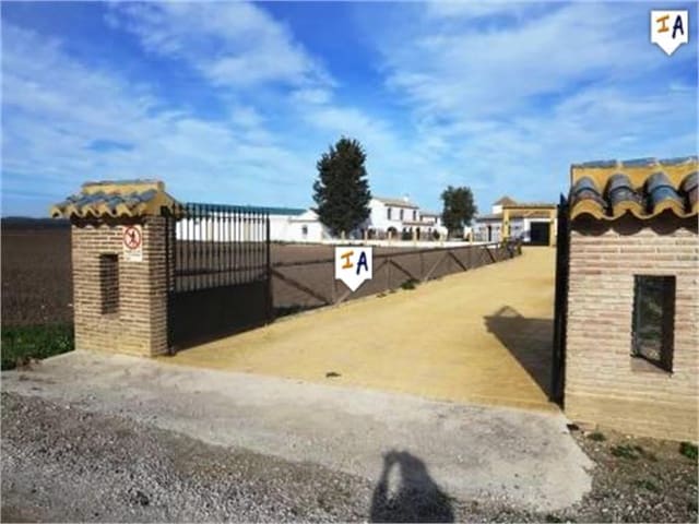 5 sovrum Finca/Hus på landet till salu i Mollina med pool garage - 1 650 000 € (Ref: 4306882)