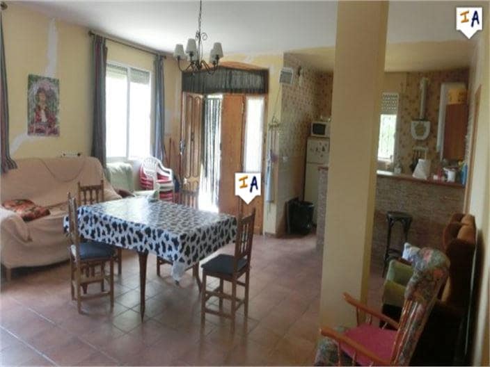 4 bedroom Villa for sale in Rute with garage - € 189,995 (Ref: 4542761)