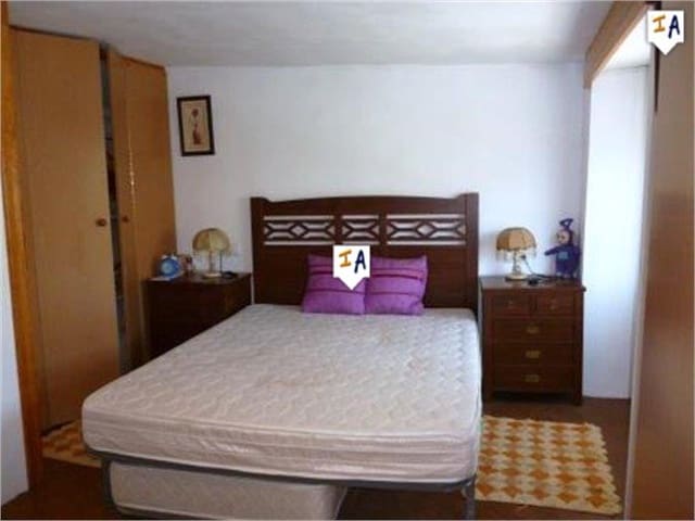 4 slaapkamer Huis te koop in Loja - € 54.450 (Ref: 4669703)