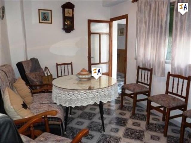 6 soveværelse Byhus til salg i Archidona - € 95.000 (Ref: 4774215)