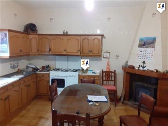 4 soverom Hus til salgs i El Higueral, Iznájar med garasje - € 84 000 (Ref: 4890402)