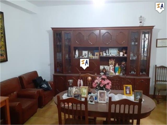 4 soverom Hus til salgs i El Higueral, Iznájar med garasje - € 84 000 (Ref: 4890402)