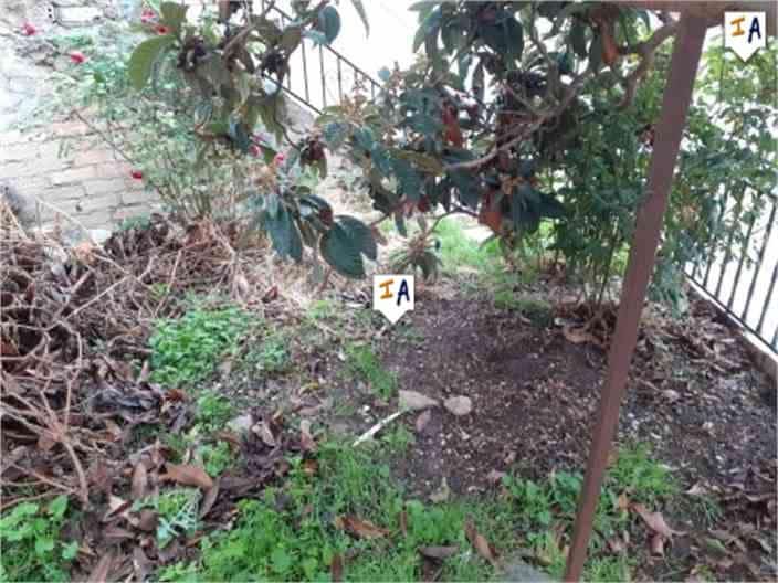 4 soverom Hus til salgs i Iznajar med garasje - € 84 000 (Ref: 4890402)