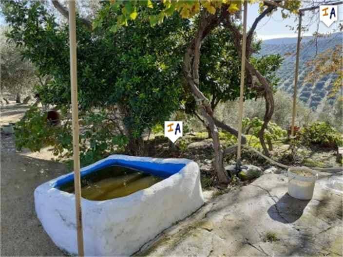 5 soveværelse Finca/Landehus til salg i Iznajar med garage - € 142.000 (Ref: 4963579)