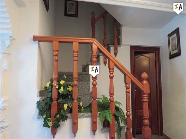 3 slaapkamer Huis te koop in Fuensanta de Martos - € 60.000 (Ref: 4963580)