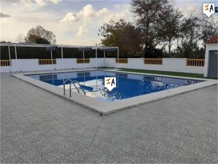 5 soveværelse Villa til salg i Lucena med swimmingpool garage - € 295.000 (Ref: 4967811)