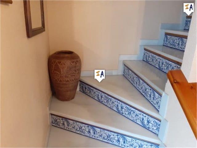 4 soverom Hus til salgs i Iznájar - € 139 000 (Ref: 4967814)