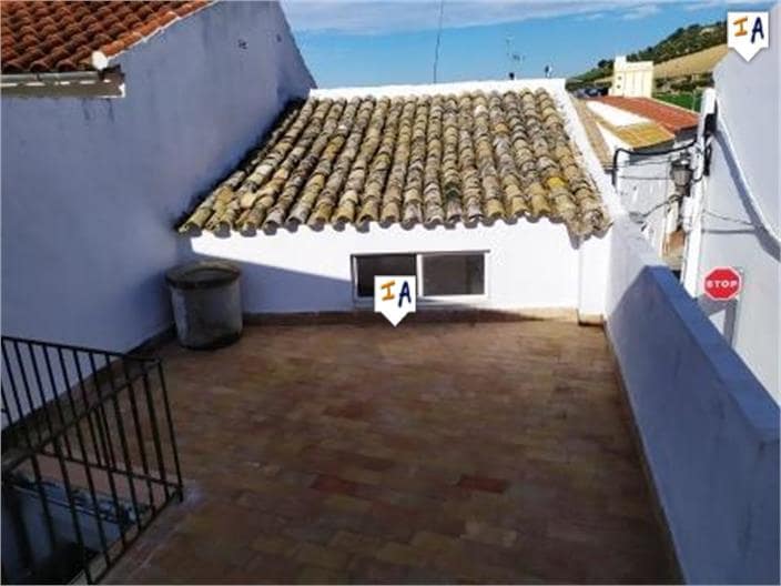 2 soveværelse Byhus til salg i Pruna med garage - € 55.000 (Ref: 5132170)