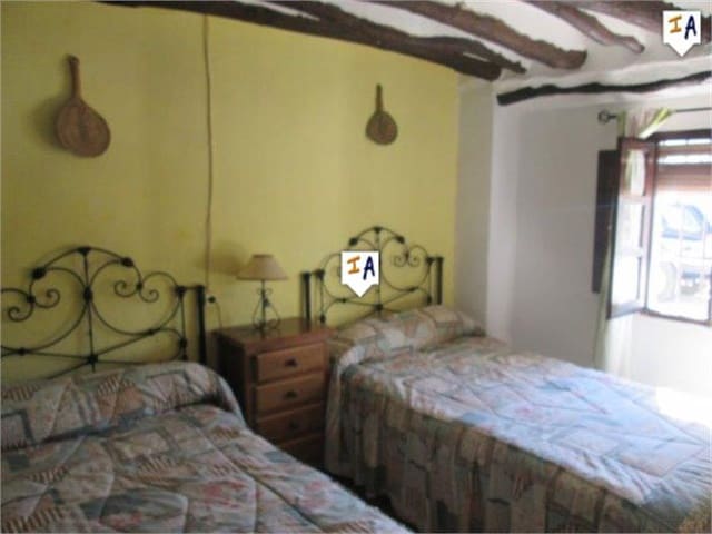 4 soverom Hus til salgs i Priego de Córdoba - € 118 000 (Ref: 5302265)