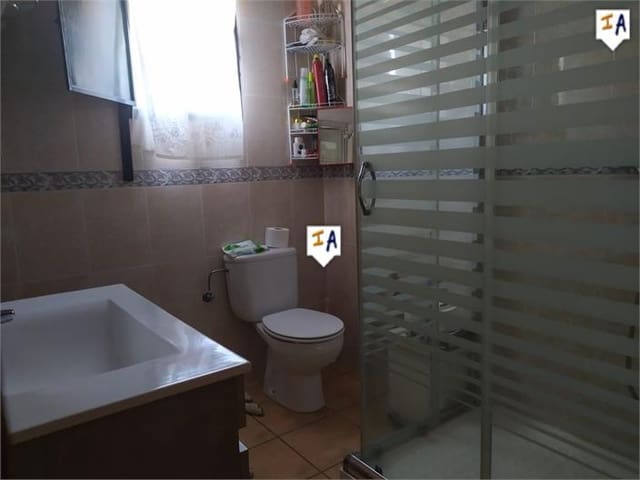 4 slaapkamer Finca/Landhuis te koop in Alcaucín met zwembad garage - € 450.000 (Ref: 5451697)